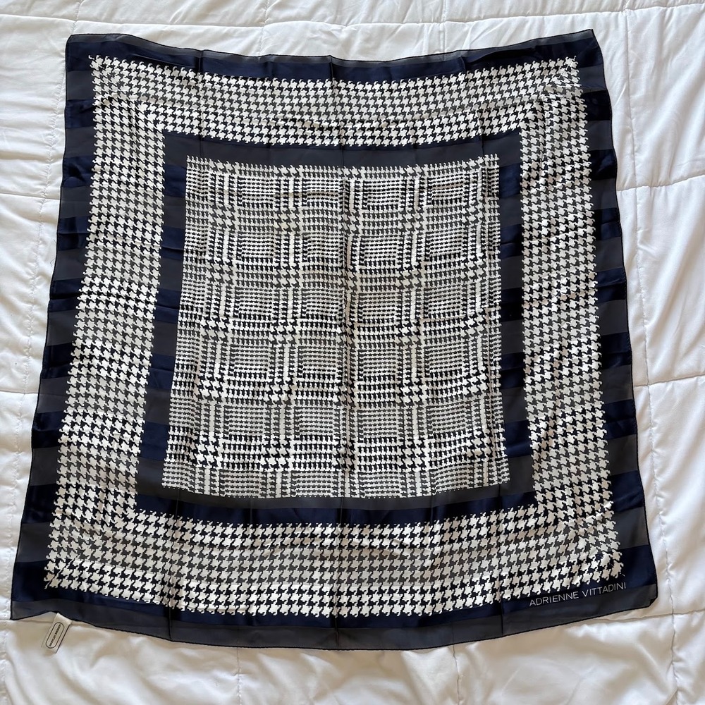VTG Adrienne Vittadini Blue White Houndstooth Plaid 100% Silk Square Scarf 34"